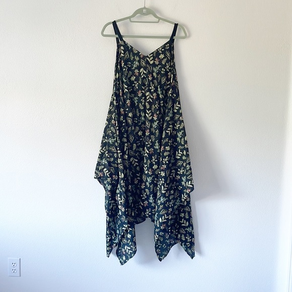 Conifer Dress Size Small - Picture 12 of 15